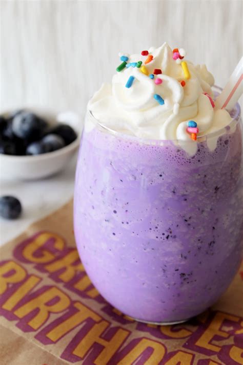 The Best Grimace Shake Recipe (McDonald’s Copycat).